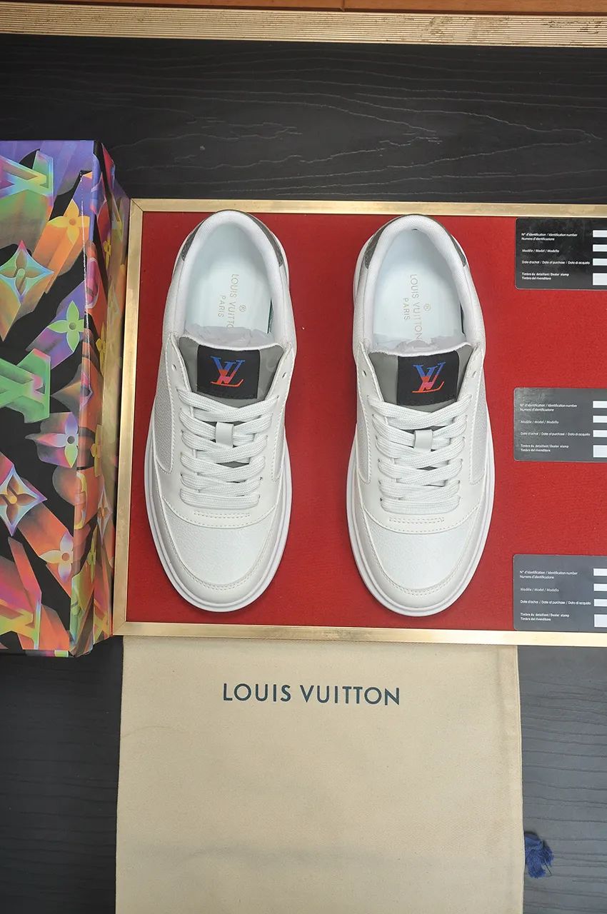 Men's shoes 💰540💶[LOUIS VUITTON] Original order price (water-dyed cowhide lining) new model 🍀LV Louis Vuitton * - top version of LV classic trendy shoes! Made of imported original cowhide, water-dyed cowhide lining, and original wear-resistant rubber outsole! High quality products! Code number 38-45 (45 is custom-made and cannot be returned or exchanged)